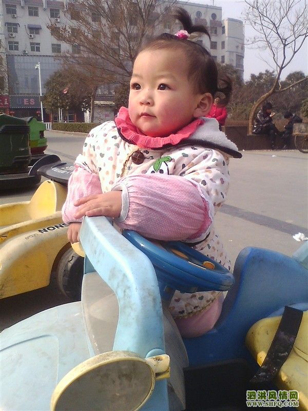 这是我家<em>宝宝</em> 呵呵 大大的眼睛 又<em>长</em>又<em>翘</em>的睫毛