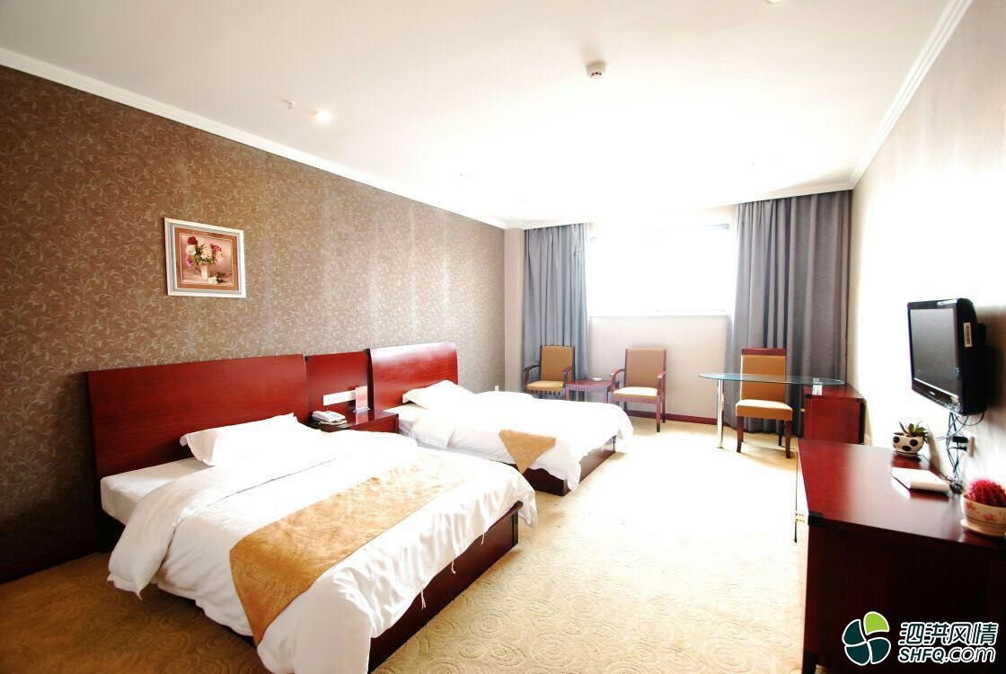 万福祥大酒店招聘招聘前台、收银、服务员数名