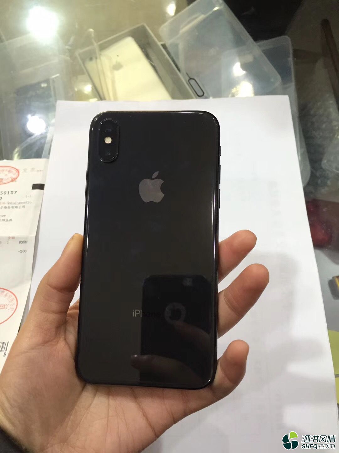 苹果X成色完全,新激活几天,发票保修卡齐全。